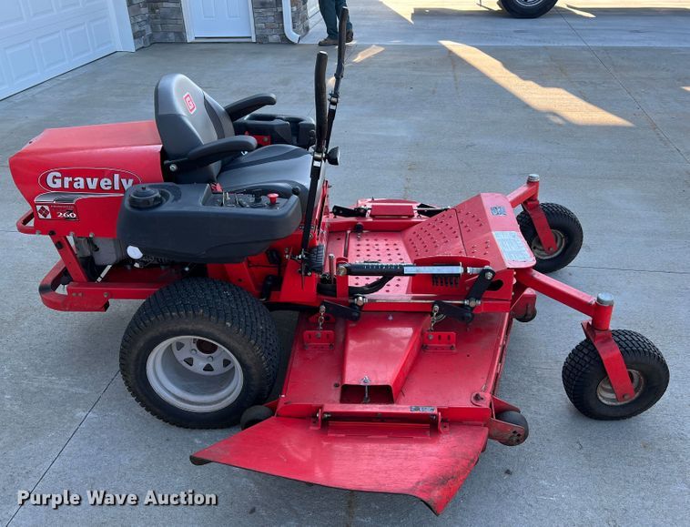 image for item KC9846 Gravely ProMaster PMZ260  ZTR lawn mower