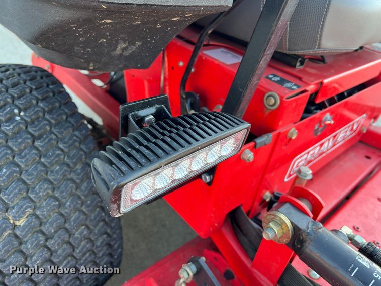 image for item KC9846 Gravely ProMaster PMZ260  ZTR lawn mower