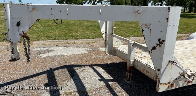 image for item KC9866 1994 Maxwell  equipment trailer