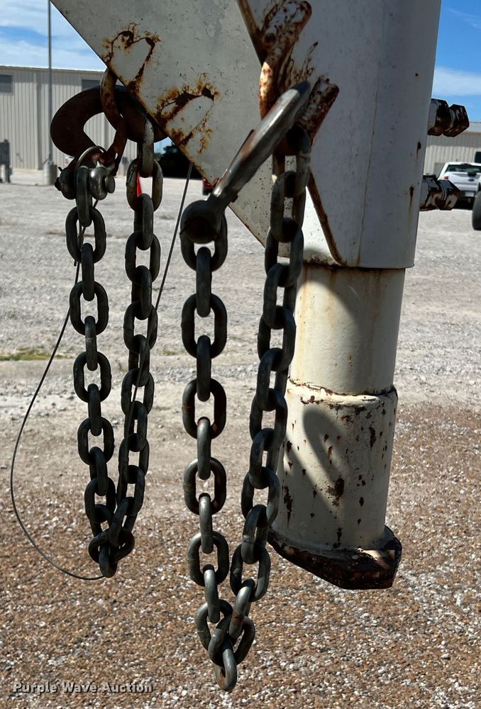 image for item KC9866 1994 Maxwell  equipment trailer