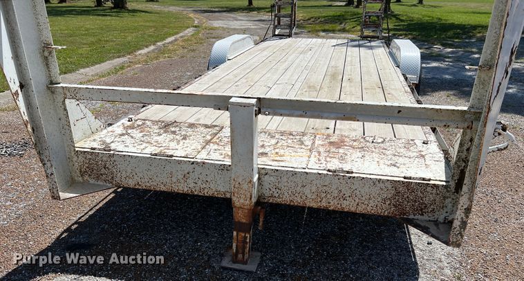 image for item KC9866 1994 Maxwell  equipment trailer