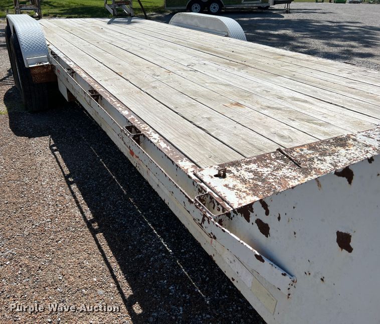 image for item KC9866 1994 Maxwell  equipment trailer