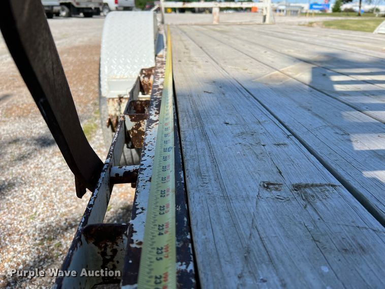 image for item KC9866 1994 Maxwell  equipment trailer