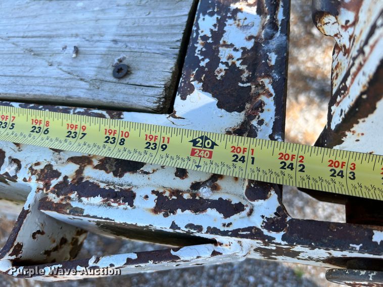 image for item KC9866 1994 Maxwell  equipment trailer