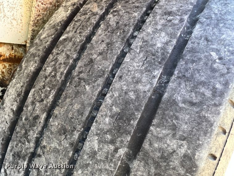 image for item KC9866 1994 Maxwell  equipment trailer