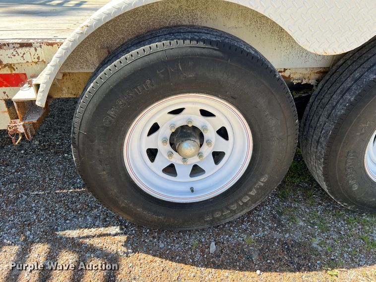 image for item KC9866 1994 Maxwell  equipment trailer