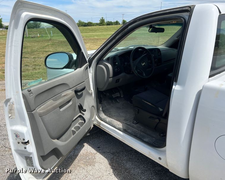 image for item KC9867 2011 Chevrolet Silverado 1500  pickup truck