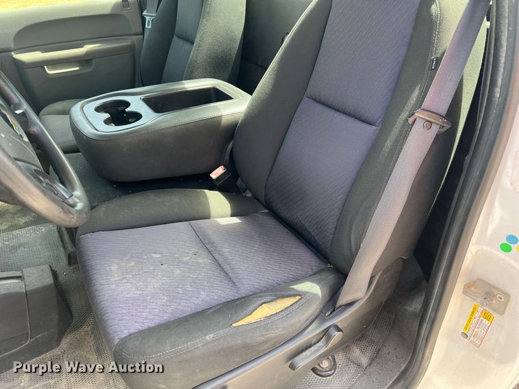 image for item KC9867 2011 Chevrolet Silverado 1500  pickup truck