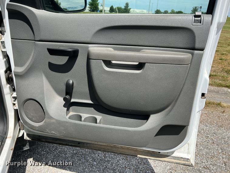 image for item KC9867 2011 Chevrolet Silverado 1500  pickup truck