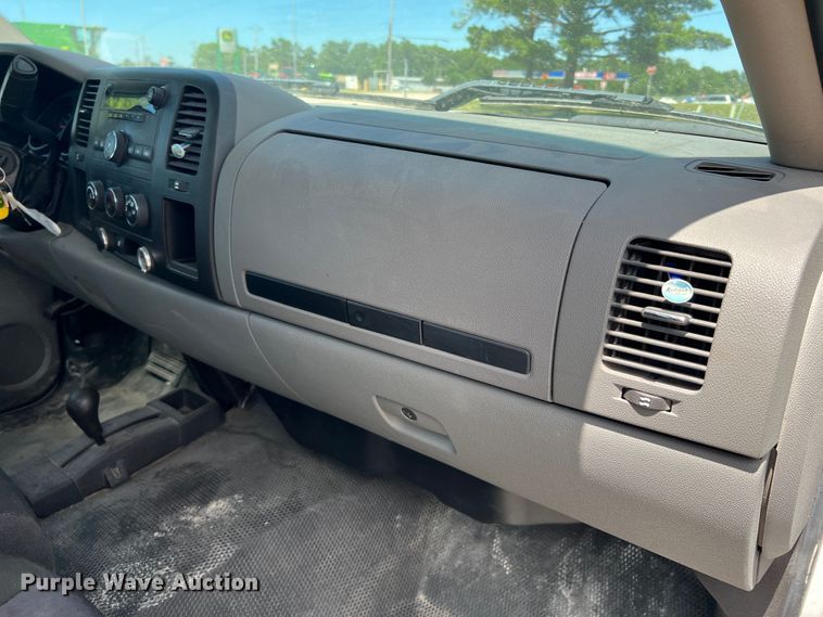 image for item KC9867 2011 Chevrolet Silverado 1500  pickup truck