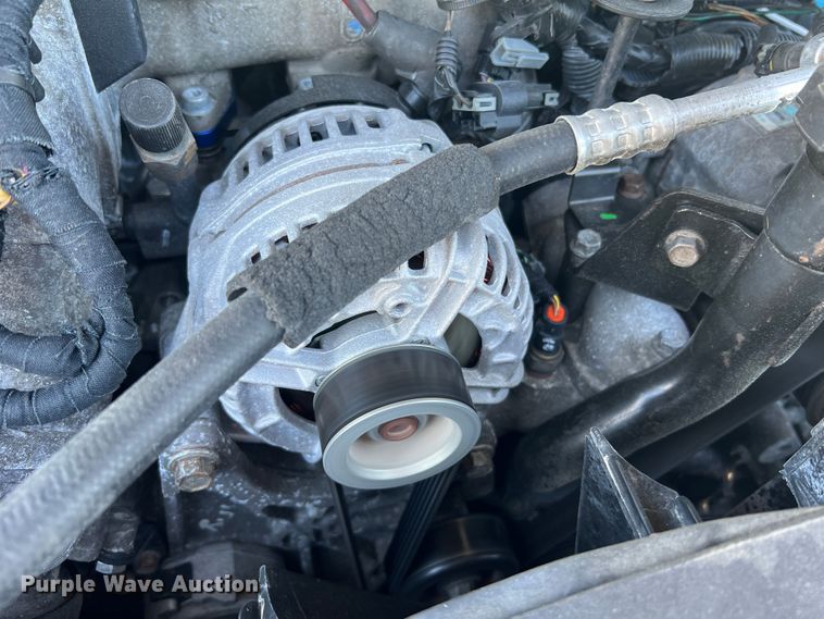 image for item KC9869 2007 GMC Sierra 3500HD  flatbed pickup truck