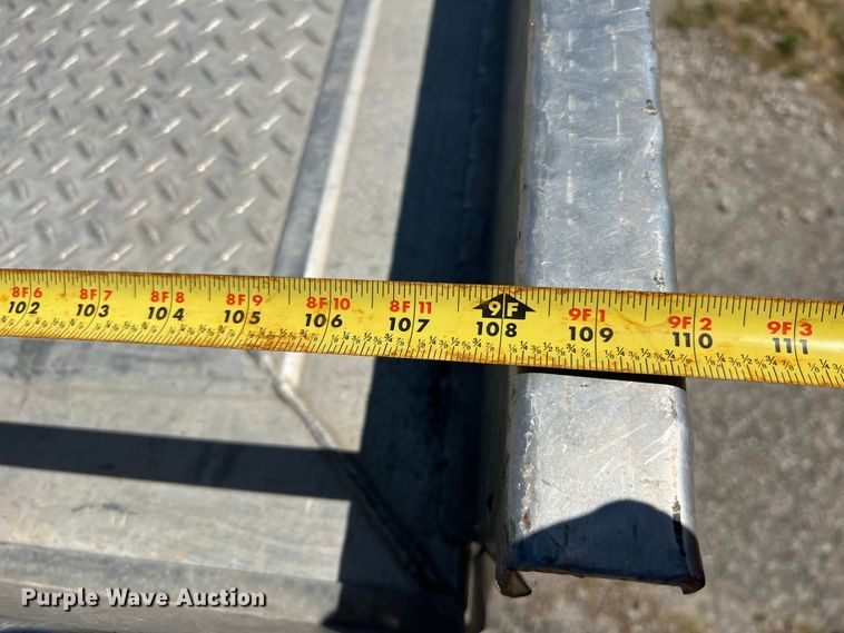 image for item KC9869 2007 GMC Sierra 3500HD  flatbed pickup truck