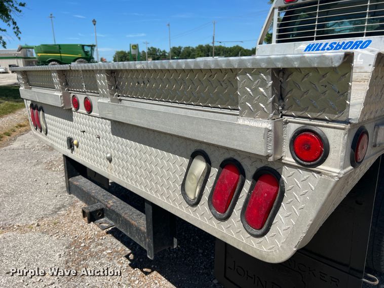 image for item KC9869 2007 GMC Sierra 3500HD  flatbed pickup truck