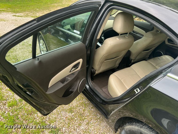 image for item KC9938 2011 Chevrolet Cruze LTZ