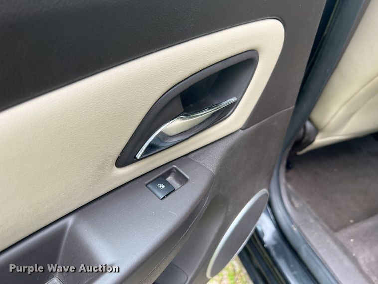 image for item KC9938 2011 Chevrolet Cruze LTZ