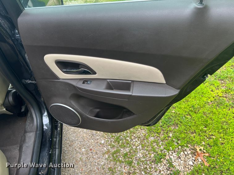 image for item KC9938 2011 Chevrolet Cruze LTZ