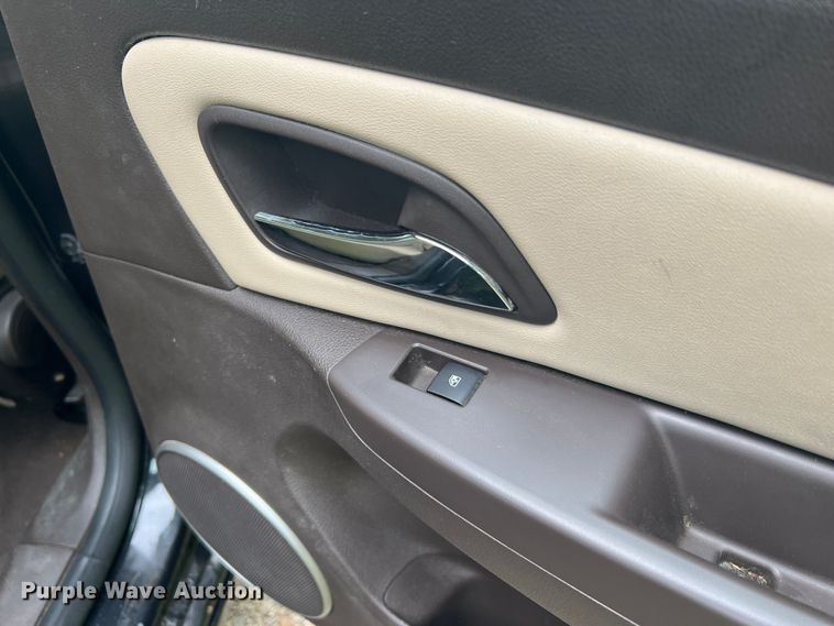 image for item KC9938 2011 Chevrolet Cruze LTZ