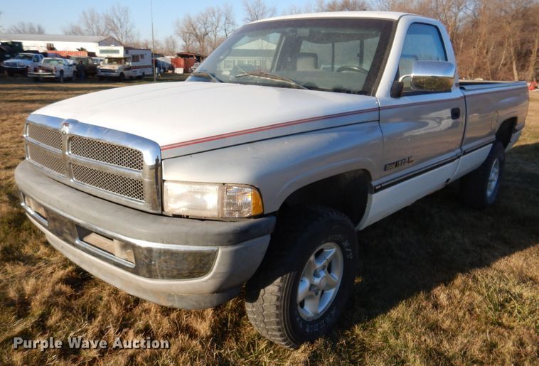 image for item KH9102 1997 Dodge Ram 1500  pickup truck
