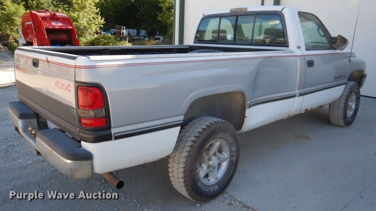 image for item KH9102 1997 Dodge Ram 1500  pickup truck