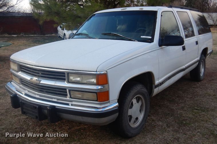 image for item KJ9581 1996 Chevrolet Suburban C1500  SUV