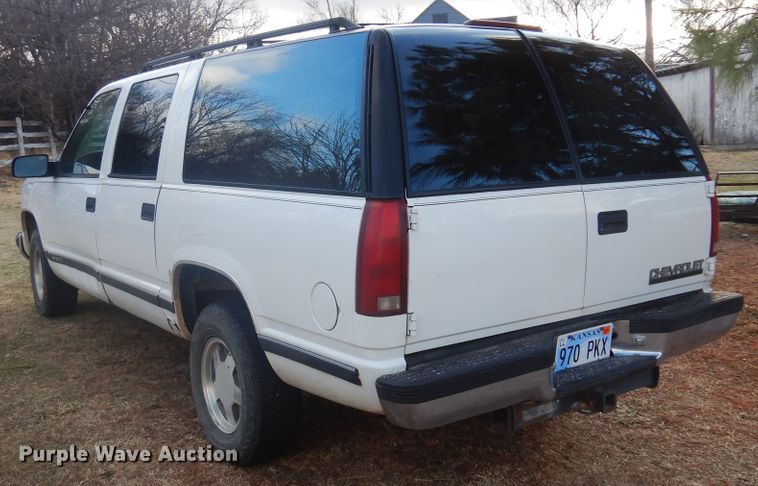 image for item KJ9581 1996 Chevrolet Suburban C1500  SUV