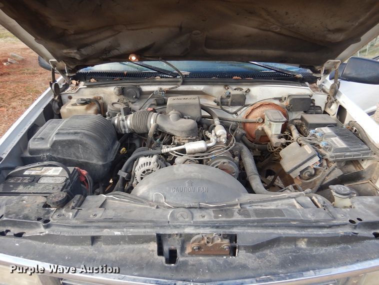 image for item KJ9581 1996 Chevrolet Suburban C1500  SUV