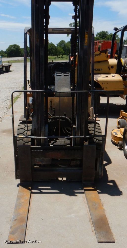 image for item KJ9837 Caterpillar V50DD  forklift