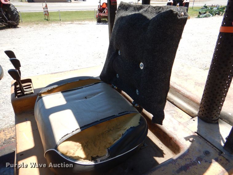 image for item KJ9837 Caterpillar V50DD  forklift