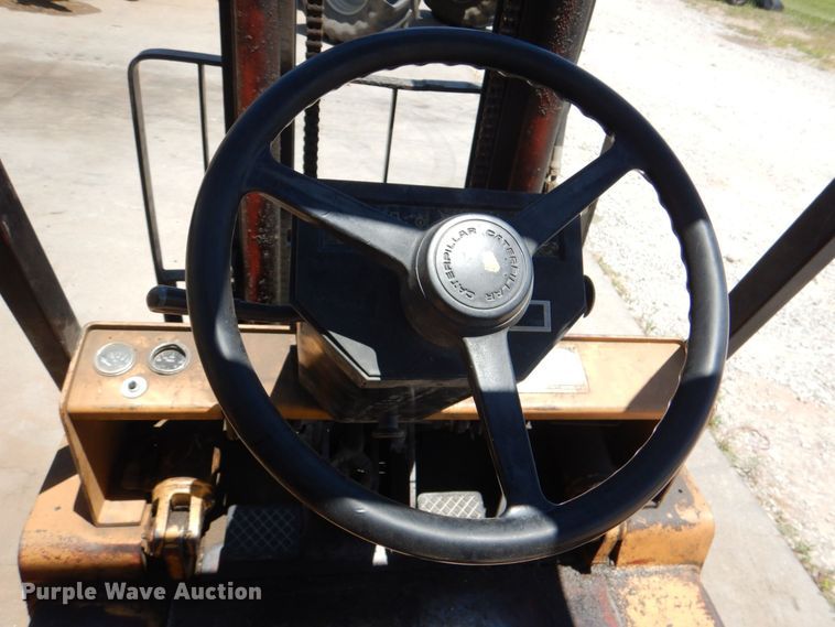 image for item KJ9837 Caterpillar V50DD  forklift