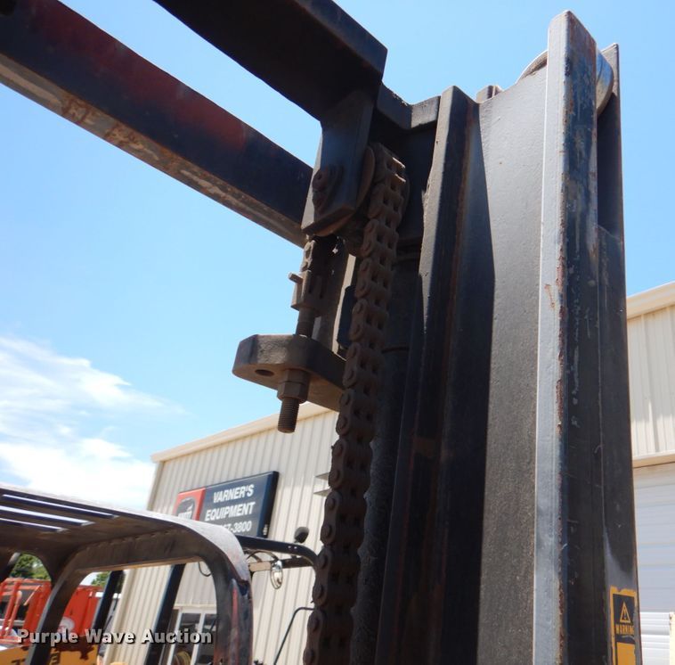 image for item KJ9837 Caterpillar V50DD  forklift