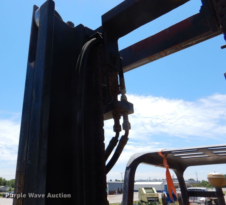 image for item KJ9837 Caterpillar V50DD  forklift