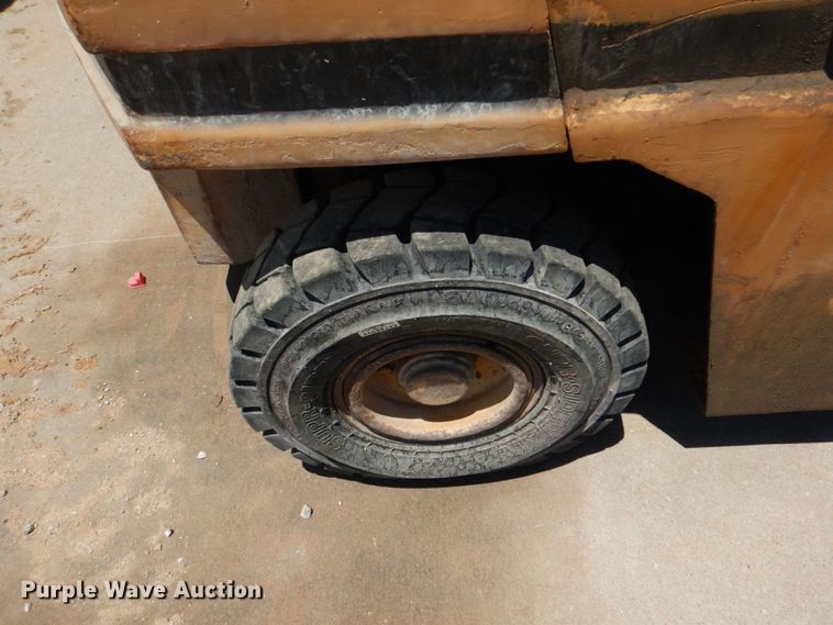 image for item KJ9837 Caterpillar V50DD  forklift