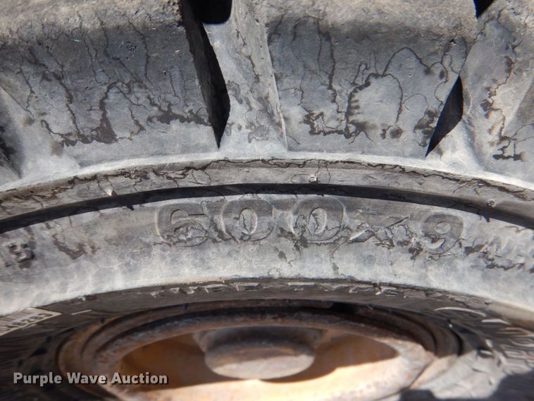 image for item KJ9837 Caterpillar V50DD  forklift