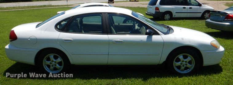 image for item KJ9864 2004 Ford Taurus SES