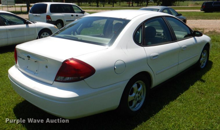 image for item KJ9864 2004 Ford Taurus SES
