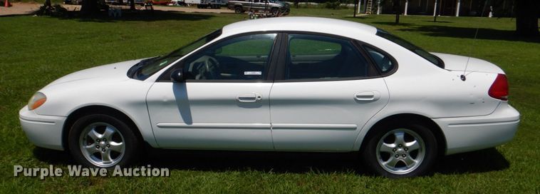 image for item KJ9864 2004 Ford Taurus SES