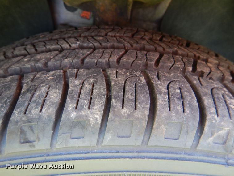 image for item KJ9864 2004 Ford Taurus SES