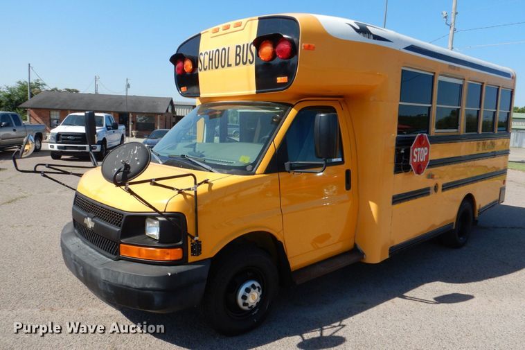 image for item KJ9870 2009 Chevrolet Express 3500  school bus