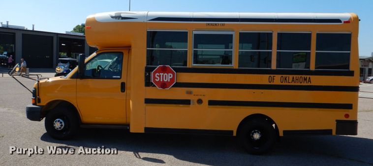 image for item KJ9870 2009 Chevrolet Express 3500  school bus