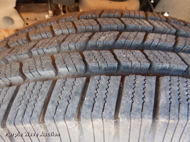 image for item KJ9870 2009 Chevrolet Express 3500  school bus