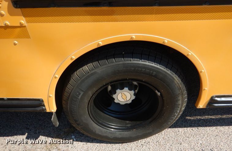 image for item KJ9870 2009 Chevrolet Express 3500  school bus