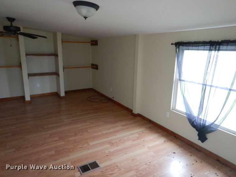 image for item KP9143 2009 Elliott Homes SW-R318  manufactured home