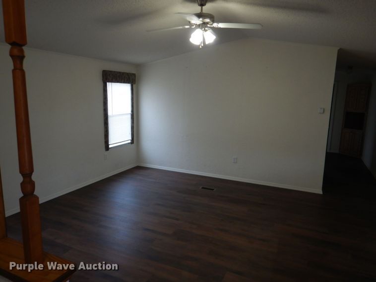 image for item KP9143 2009 Elliott Homes SW-R318  manufactured home