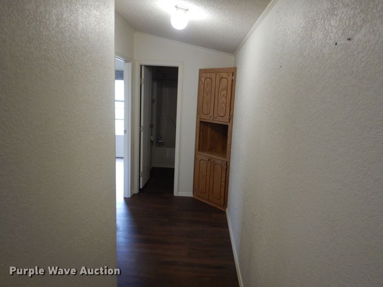 image for item KP9143 2009 Elliott Homes SW-R318  manufactured home