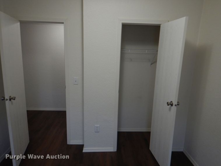 image for item KP9143 2009 Elliott Homes SW-R318  manufactured home