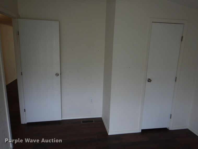 image for item KP9143 2009 Elliott Homes SW-R318  manufactured home