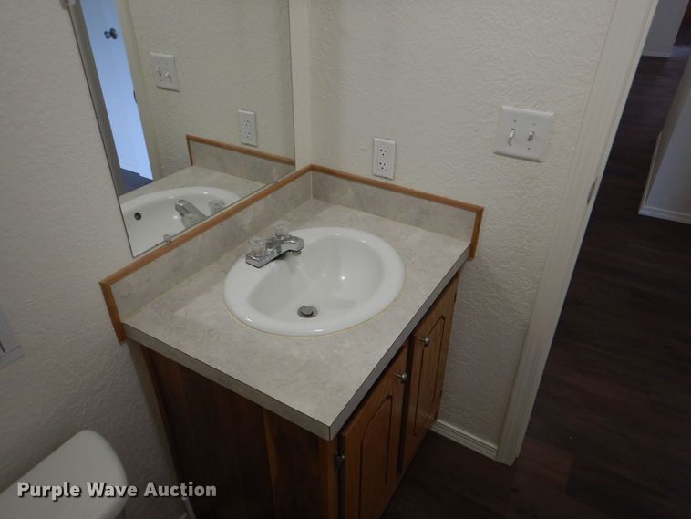 image for item KP9143 2009 Elliott Homes SW-R318  manufactured home