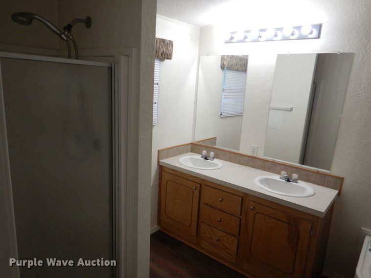 image for item KP9143 2009 Elliott Homes SW-R318  manufactured home