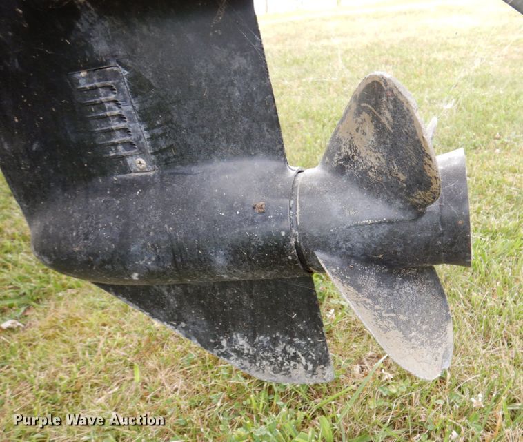 image for item KR9214 1981 Bass Tracker II  boat