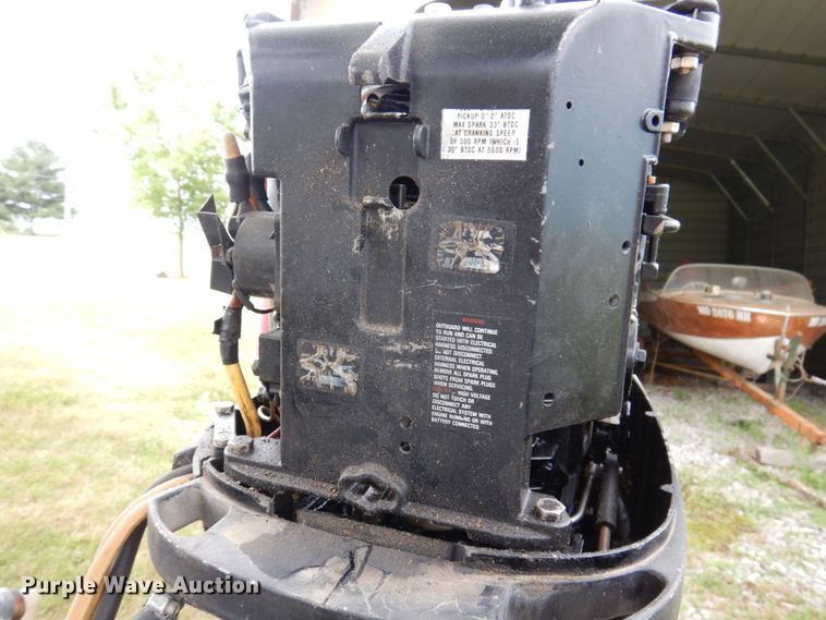 image for item KR9214 1981 Bass Tracker II  boat